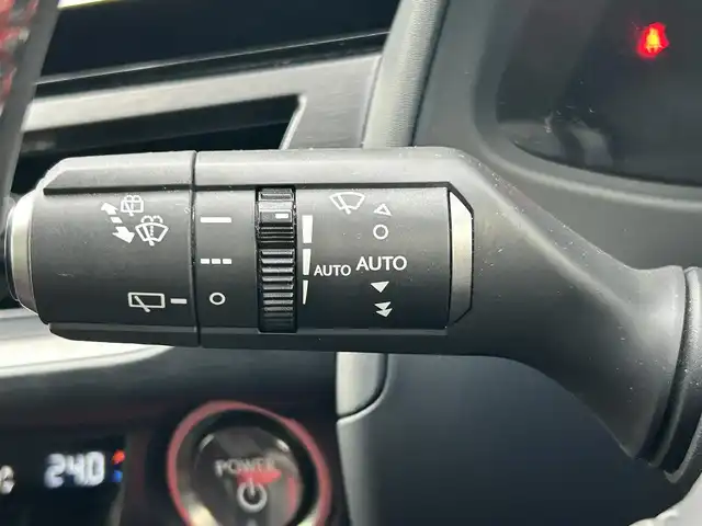 レクサス ＵＸ 250h Fスポーツ エモーショナルエクスプローラ 和歌山県 2023(令5)年 1.7万km ブラック/ホワイトノーヴァガラスフレーク 三眼LEDヘッドライト/純正メーカーナビ/パノラミックビューモニター/プリクラッシュセーフティー/レーダークルーズコントロール/レーンディパーチャーアラート/HUD/純正アルミホイール/純正フロアマット/パワーバックドア/純正ビルトインETC２，０/パワーシート/シートヒーター/シートエアベンチレーション/ステアリングヒーター/フォグランプ/オートライト/オートマチックハイビーム