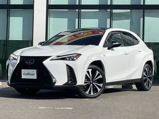 レクサス ＵＸ 250h Fスポーツ エモーショナルエクスプローラ 和歌山県 2023(令5)年 1.7万km ブラック/ホワイトノーヴァガラスフレーク 三眼LEDヘッドライト/純正メーカーナビ/パノラミックビューモニター/プリクラッシュセーフティー/レーダークルーズコントロール/レーンディパーチャーアラート/HUD/純正アルミホイール/純正フロアマット/パワーバックドア/純正ビルトインETC２，０/パワーシート/シートヒーター/シートエアベンチレーション/ステアリングヒーター/フォグランプ/オートライト/オートマチックハイビーム