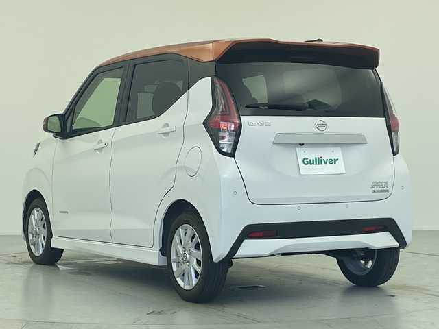 日産 デイズ ハイウェイスターX 愛知県 2022(令4)年 1.5万km プレミアムサンシャインオレンジメタリック/シルキーホワイト エマージェンシーブレーキ /純正メモリナビ （MM321D-L）/　　CD/DVD/Bluetooth/フルセグ/バックモニター /LEDオートライト /オートハイビーム/純正14インチアルミホイール /アイドリングストップ /スマートキー /ETC/純正フロアマット/レーンキープアシスト/ツートーン