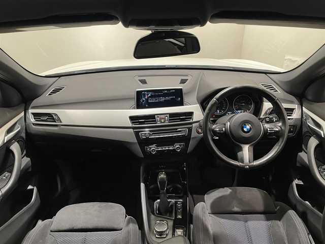 ＢＭＷ Ｘ１ xDrive 20i Mスポーツ 愛知県 2016(平28)年 4.7万km アルピンホワイトⅢ ｉＤｒｉｖｅＨＤＤナビ/Ｂｌｕｅｔｏｏｔｈ　/バックカメラ　/ＣＤ／ＤＶＤ　/インテリジェントセーフティー　/オートライト　/ミラー型ＥＴＣ　/ヒルデセントコントロール　/コーナーセンサー　/パワーバックドア/プッシュスタート/アイドリングストップ/ウィンカーミラー