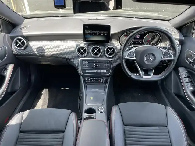 メルセデス・ベンツ Ａ１８０ スポーツ 福岡県 2016(平28)年 3.9万km ノーザンライツブラック レーダーセーフティパッケージ/アダプティブクルーズコントロール/ブラインドスポットモニター/レーンキープアシスト/アクティブセーフティブレーキ/純正ディスプレイオーディオ/ApplecarPlay/androidauto/バックカメラ/Bluetooth/ハーフレザーシート/前席シートヒーター/LEDヘッドライト/ステアリングスイッチ/ドライブレコーダー　/純正１８インチアルミホイール