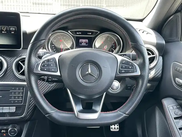 メルセデス・ベンツ Ａ１８０ スポーツ 福岡県 2016(平28)年 3.9万km ノーザンライツブラック レーダーセーフティパッケージ/アダプティブクルーズコントロール/ブラインドスポットモニター/レーンキープアシスト/アクティブセーフティブレーキ/純正ディスプレイオーディオ/ApplecarPlay/androidauto/バックカメラ/Bluetooth/ハーフレザーシート/前席シートヒーター/LEDヘッドライト/ステアリングスイッチ/ドライブレコーダー　/純正１８インチアルミホイール