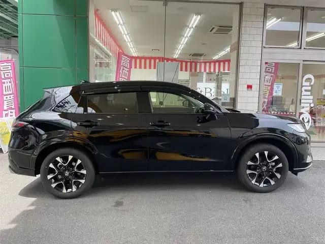 ホンダ ＺＲ－Ｖ Z 愛知県 2024(令6)年 0.7万km クリスタルブラックパール ワンオーナー/HONDAコネクトディスプレイナビ/・インターナビ／Bluetooth／地デジTV/・Apple Car Play／Android Auto/マルチビューカメラ/BOSEプレミアムサウンドシステム/黒革シート/前席パワーシート〈運転席メモリ付〉/前席シートヒーター/ワイヤレスチャージ/ステアリングヒーター/LEDヘッドライト／アクティブコーナリングライト/ハンズフリーパワーバックドア/HONDA SENSING/・衝突軽減ブレーキ/・誤発進抑制制御／後方誤発進抑制制御/・歩行者事故低減ステアリング/・路外逸脱抑制制御/・渋滞追従機能付アクティブクルーズコントロール/・車線維持支援システム/・先行車発進告知/・標識認識/・オートハイビーム/・ブラインドスポットインフォメーション/・パーキングセンサーシステム/・後退出庫サポート/純正18インチAW/スマートキーシステム