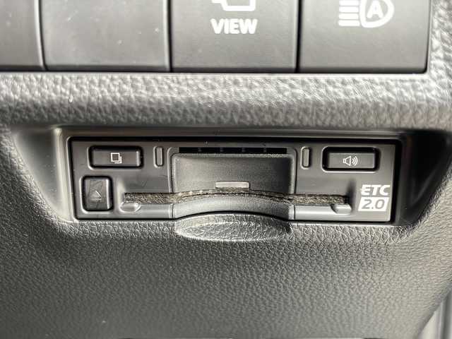 トヨタ ＲＡＶ４ アドベンチャー オフロードPKGⅡ 千葉県 2023(令5)年 1.5万km アティチュードブラックマイカ 4WD/純正10.5インチディスプレイオーディオ/（コネクティッドナビ対応）Plus/FM・AM・フルセグTV・Bluetooth Audio/AppleCarPlay対応/全方位・バックカメラ/前後ドライブレコーダー（ZDR035）/レーダークルーズコントロール/純正18インチアルミホイール/前後コーナーセンサー/トヨタセーフティセンス/ステアリングヒーター/革巻きステアリング/電動格納シート/黒レザーシート/ベンチレーション/シートヒーター/パワーシート/電動パーキング/オートホールド/LEDヘッドライト/オートハイビーム/オートライト/フォグランプ/ルーフレール/プッシュスタート/スマートキー/スペア1本/ETC2.0