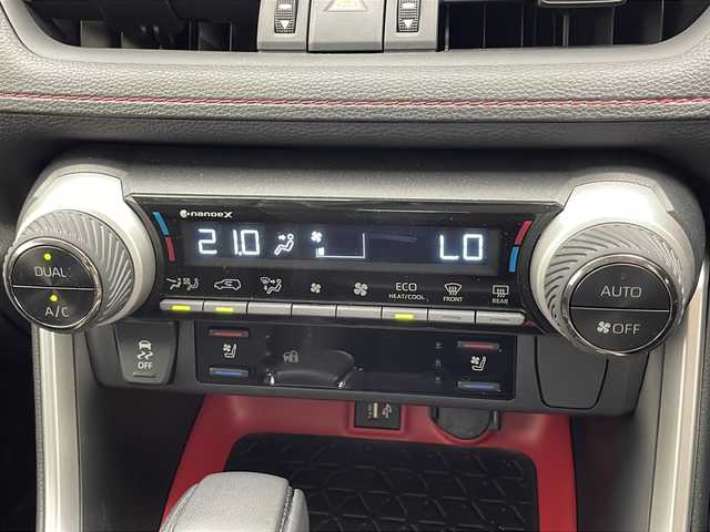 トヨタ ＲＡＶ４ アドベンチャー オフロードPKGⅡ 千葉県 2023(令5)年 1.5万km アティチュードブラックマイカ 4WD/トヨタセーフティセンス/純正10.5インチディスプレイオーディオ/FM/AM/Bluetooth/フルセグTV/AppleCarPlay対応/全方位カメラ/前後ドライブレコーダー（ZDR035）/レーダークルーズコントロール/純正18インチアルミホイール/前後コーナーセンサー/ブラインドスポットモニター/ステアリングヒーター/革巻きステアリング/レザーシート/ベンチレーション/シートヒーター/パワーシート/電動パーキング/オートホールド/LEDヘッドライト/オートハイビーム/オートライト/フォグランプ/ルーフレール/プッシュスタート/スマートキー/スペア1本/ETC2.0