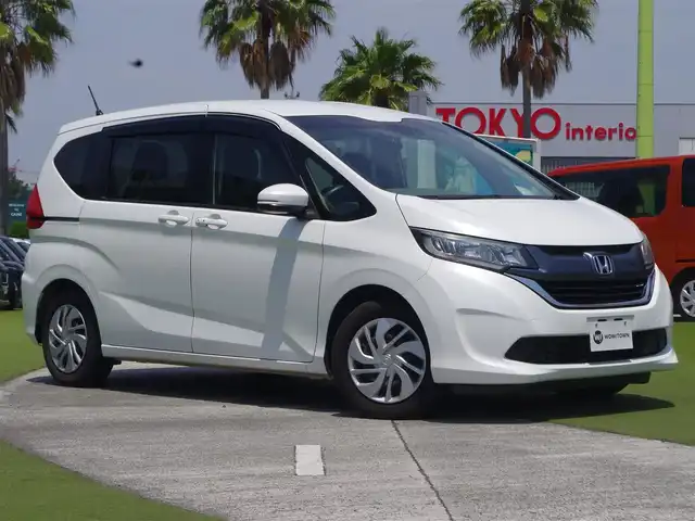 ホンダ フリード G ホンダセンシング 千葉県 2017(平29)年 5万km ホワイトオーキッドパール ホンダセンシング/・衝突軽減ブレーキ（CMBS）/・車線維持支援システム（LKAS）/・アダプティブクルーズコントロール（ACC）/・後方誤発進抑制機能/・誤発進抑制機能/両側パワースライドドア/純正メモリーナビ/地デジTV/【DVD/CD再生機能】/バックカメラ/ドライブレコーダー（前後撮影）/ETC/ウインカーミラー/Honda スマートキー