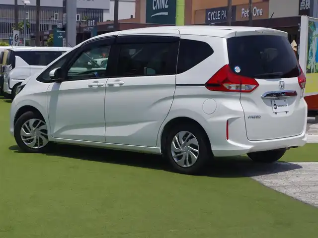 ホンダ フリード G ホンダセンシング 千葉県 2017(平29)年 5万km ホワイトオーキッドパール ホンダセンシング/・衝突軽減ブレーキ（CMBS）/・車線維持支援システム（LKAS）/・アダプティブクルーズコントロール（ACC）/・後方誤発進抑制機能/・誤発進抑制機能/両側パワースライドドア/純正メモリーナビ/地デジTV/【DVD/CD再生機能】/バックカメラ/ドライブレコーダー（前後撮影）/ETC/ウインカーミラー/Honda スマートキー