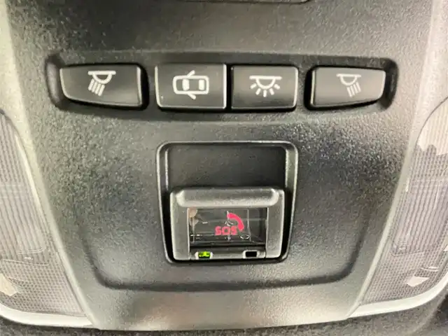 トヨタ カローラ ダブルバイビー 千葉県 2021(令3)年 3.2万km ホワイトパールクリスタルシャイン セーフティセンス（予防安全パッケージ）/・プリクラッシュセーフティ/（歩行者／自転車運転者検知機能付衝突回避支援タイプ）/・レーントレーシングアシスト/・全車速追従機能付レーダークルーズコントロール/・オートマチックハイビーム/・ロードサインアシスト/ブラインドスポットモニター/純正9インチディスプレイオーディオ/・Bluetooth接続/・バックカメラ/合皮レザーシート/・シートヒーター/ステアリングヒーター/スマートキー/LEDヘッドライト/フォグランプ/前後コーナーセンサー/ビルトインETC