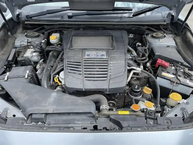 スバル レヴォーグ 1．6GT アイサイト プラウドED 神奈川県 2015(平27)年 11.1万km アイスシルバーメタリック (株)IDOMが運営する【じしゃロン秦野店】の自社ローン専用車両になります。こちらは現金またはオートローンご利用時の価格です。自社ローンご希望の方は別途その旨お申付け下さい/純正ＯＰナビ/ＣＤ/ＤＶＤ/ＢＴ/フルセグ/スマートキー/パワーシート/ＥＴＣ/純正ＡＷ
