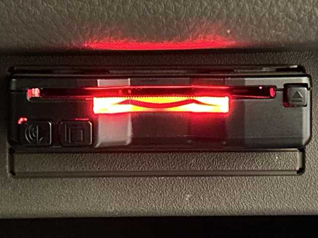 スズキ ＭＲワゴン Wit XS 茨城県 2013(平25)年 4.8万km ミステリアスバイオレットパール 特別使用車:wit/社外ナビ【CN-S310D】/(地デジTV・CD・DVD・BT・ラジオ再生)/ETC/オートライト/HIDヘッドライト/純正14inアルミホイール/純正フロアマット/スマートキー/革巻きステアリング/ステアリングスイッチ/アイドリングストップ/AACエアコン/Pスタート/電動格納ミラー