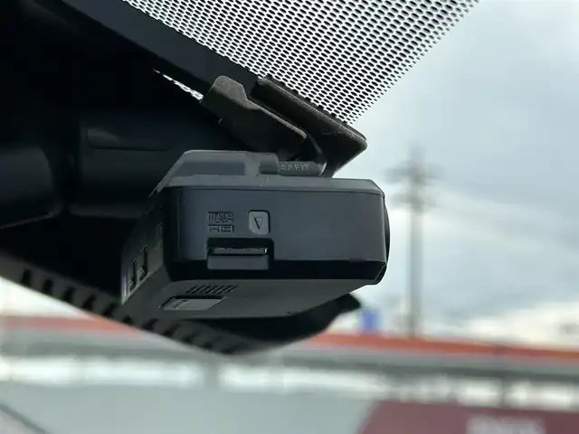 日産 エクストレイル 20X 岡山県 2017(平29)年 8.1万km ダイヤモンドブラック 登録時走行距離80707km/禁煙車/純正ナビ(MJ117D-W)/　(CD/フルセグTV/Bluetooth)/バックカメラ/ビルトインETC/パワーバックドア/ステアリングスイッチ/純正LEDヘッドライト/フォグライト/オートライト/プッシュスタート/スマートキー/アイドリングストップ/純正アルミホイール 18インチ/ドアバイザー/ドライブレコーダー/電動格納ミラー/ミラーヒーター/純正フロアマット/横滑防止装置/盗難防止装置/ドライブレコーダー取扱説明書/ナビゲーション取扱説明書/取扱説明書