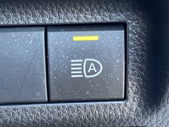 トヨタ ＲＡＶ４ アドベンチャー オフロードPKG 茨城県 2022(令4)年 0.8万km アティチュードブラックマイカ 純正9型ディスプレイオーディオナビ/４WD/バックカメラ/Bluetooth接続/AppleCarPlay/レッドステッチ合皮ブラックシート/シートヒーター/エアシート/パワーシート/ステアリングヒーター/追従クルーズコントロール/ビルトインETC/ドライブレコーダー/USB入力端子/ブラインドスポットモニター/ダウンヒルアシストコントロール/横滑り防止装置/衝突軽減システム/レーン逸脱警報/オートライト/オートマチックハイビーム/オートマチックハイビーム/LEDヘッドライト/LEDフォグ/コーナーセンサー/ルーフレール/純正18インチアルミホイール/スマートキー/保証書/取扱説明書/記録簿