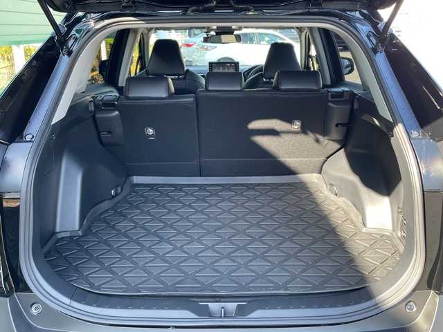 トヨタ ＲＡＶ４ アドベンチャー オフロードPKG 茨城県 2022(令4)年 0.8万km アティチュードブラックマイカ 純正9型ディスプレイオーディオナビ/４WD/バックカメラ/Bluetooth接続/AppleCarPlay/レッドステッチ合皮ブラックシート/シートヒーター/エアシート/パワーシート/ステアリングヒーター/追従クルーズコントロール/ビルトインETC/ドライブレコーダー/USB入力端子/ブラインドスポットモニター/ダウンヒルアシストコントロール/横滑り防止装置/衝突軽減システム/レーン逸脱警報/オートライト/オートマチックハイビーム/オートマチックハイビーム/LEDヘッドライト/LEDフォグ/コーナーセンサー/ルーフレール/純正18インチアルミホイール/スマートキー/保証書/取扱説明書/記録簿