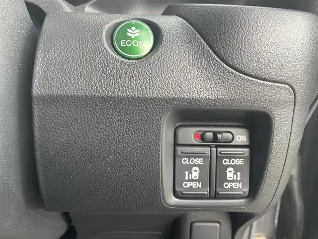 ホンダ Ｎ ＢＯＸ カスタム G 富山県 2013(平25)年 8.4万km ポリッシュドメタルメタリック ＡＬＰＩＮＥ製８インチナビ／/フルセグＴＶ／/Ｂｌｕｅｔｏｏｔｈ／/ＤＶＤ再生／/純正フリップダウンモニター／/両側パワースライドドア／/スマートキー／/ＥＴＣ／/ＨＩＤオートライト／/ステアリングスイッチ