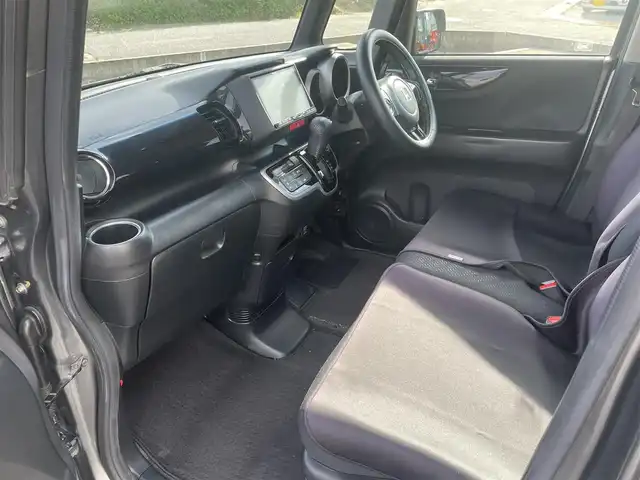 ホンダ Ｎ ＢＯＸ カスタム G 富山県 2013(平25)年 8.4万km ポリッシュドメタルメタリック ＡＬＰＩＮＥ製８インチナビ／/フルセグＴＶ／/Ｂｌｕｅｔｏｏｔｈ／/ＤＶＤ再生／/純正フリップダウンモニター／/両側パワースライドドア／/スマートキー／/ＥＴＣ／/ＨＩＤオートライト／/ステアリングスイッチ