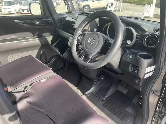 ホンダ Ｎ ＢＯＸ カスタム G 富山県 2013(平25)年 8.4万km ポリッシュドメタルメタリック ＡＬＰＩＮＥ製８インチナビ／/フルセグＴＶ／/Ｂｌｕｅｔｏｏｔｈ／/ＤＶＤ再生／/純正フリップダウンモニター／/両側パワースライドドア／/スマートキー／/ＥＴＣ／/ＨＩＤオートライト／/ステアリングスイッチ