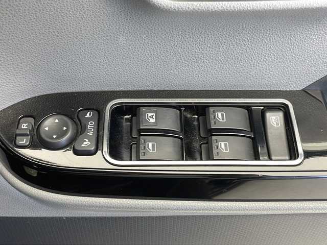 ダイハツ タント カスタム X 千葉県 2019(令1)年 4.2万km ブラックマイカメタリック 純正メモリナビ NMZK-W70D/【フルセグ/DVD/BTオーディオ】/バックカメラ/ハーフレザー調シート/両側パワースライドドア/純正14インチアルミホイール/ドライブレコーダー/スマートアシスト/クリアランスソナー/ETC/シーケンシャルウインカー/LEDヘッドライト/LEDフォグランプ/オートライト/チルトステアリング/ステアリングリモコン/前席シートヒーター/運転席シートリフター/ウインカーミラー/横滑り防止装置/アイドリングストップ/リアプライバシーガラス/エンジンプッシュスタート/ドアバイザー/フロアマット/オートリトラミラー/Wエアバック/ABS/スマートキー×2/保証書/車両取説/ナビ取説