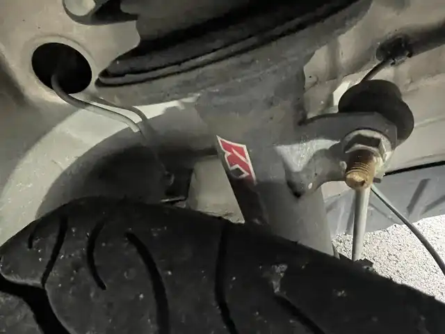 スズキ アルト ワークス 埼玉県 2018(平30)年 11.3万km スチールシルバーM (株)IDOMが運営する【じしゃロン川越店】の自社ローン専用車両になります。/こちらは現金またはオートローンご利用時の価格です。/自社ローンご希望の方は別途その旨お申付け下さい/純正ナビ/・フルセグ/CD/AM/FM/MSV/バックカメラ/前ドラレコ/衝突軽減ブレーキ/レカロシート/ステアリングスイッチ/純正フロアマッド/パドルシフト/レーダーブレーキサポード/プッシュスタート/スマートキー/バックカメラ/アイドリングストップ