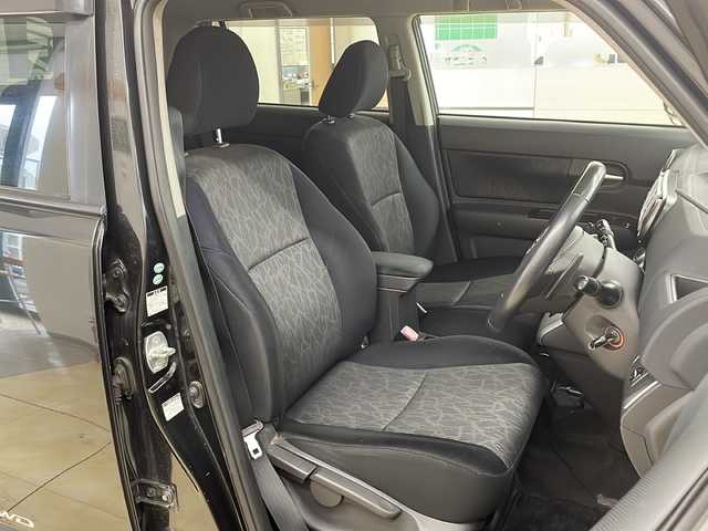 トヨタ カローラ ルミオン 1．8S エアロツアラー 道央・札幌 2010(平22)年 4.7万km ブラックマイカ ・4WD/・寒冷地仕様/・純正ナビ/ワンセグTV/DVD/CD/AUX/・パドルシフト/・キーレス/・ワイパーデアイサー/・電格ミラー