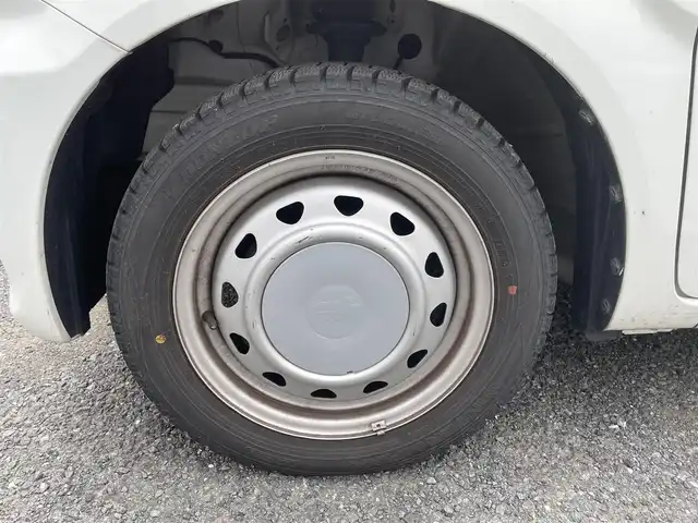 スズキ ワゴンＲ HYBRID FX 埼玉県 2020(令2)年 8.4万km スペリアホワイト (株)IDOMが運営する【じしゃロン川越店】の自社ローン専用車両になります。こちらは現金またはオートローンご利用時の価格です。自社ローンご希望の方は別途その旨お申付け下さい/社外ナビ　NXR16III/Bluetooth/CD/衝突軽減ブレーキ/レーンキープアシスト/ETC/シートヒーター/スマートキー（スペア×１）/プッシュスタート/ドアバイザー/純正フロアマット/サマータイヤ＆ホイールキャップ付き車載
