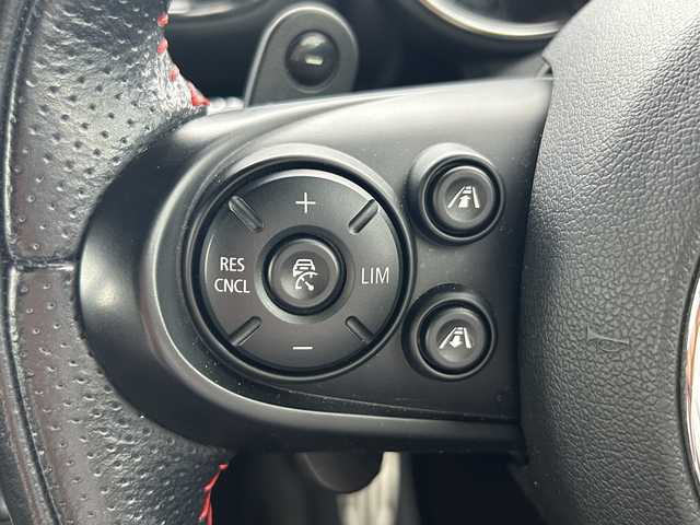 ＭＩＮＩ ミニ クロスオーバー ジョンクーパーワークス 福島県 2018(平30)年 5.5万km ミッドナイト・ブラック・メタリック 4WD/純正ナビゲーション/【BT/USB/AUX】/ヘッドアップディスプレイ/ハーフレザーシート/前席シートヒーター/LEDオートライト/バックカメラ/電動リアゲート/アダプティブクルーズコントロール/アイドリングストップ/パドルシフト/ステアリングリモコン/フロアマット