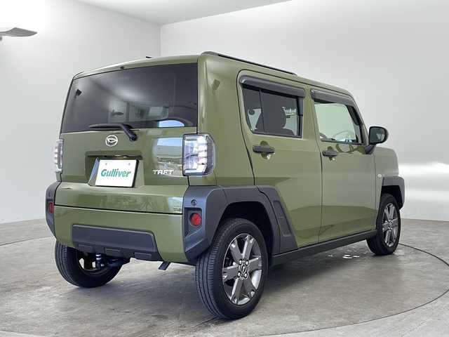 ダイハツ タフト G ターボ 兵庫県 2021(令3)年 0.9万km フォレストカーキメタリック ・社外ナビ/Bluetooth/CD/DVD/TV/・全方位カメラ/・ETC/・前後ドライブレコーダー/・スカイフィールトップ/・前後コーナーセンサー/・アイドリングストップ/・ステアリングスイッチ/・レーダークルーズコントロール/・横滑り防止装置/・盗難防止装置/・スマートアシスト/・LEDオートライト/・オートマチックハイビーム/・純正15インチアルミホイール/・社外フロアマット/・前席シートヒーター/・電動パーキングブレーキ/・保証書/・取扱説明書/・ドアバイザー