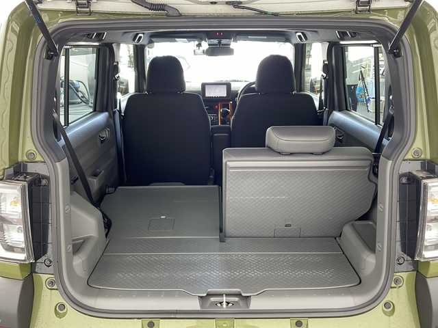ダイハツ タフト G ターボ 兵庫県 2021(令3)年 0.9万km フォレストカーキメタリック ・社外ナビ/Bluetooth/CD/DVD/TV/・全方位カメラ/・ETC/・前後ドライブレコーダー/・スカイフィールトップ/・前後コーナーセンサー/・アイドリングストップ/・ステアリングスイッチ/・レーダークルーズコントロール/・横滑り防止装置/・盗難防止装置/・スマートアシスト/・LEDオートライト/・オートマチックハイビーム/・純正15インチアルミホイール/・社外フロアマット/・前席シートヒーター/・電動パーキングブレーキ/・保証書/・取扱説明書/・ドアバイザー