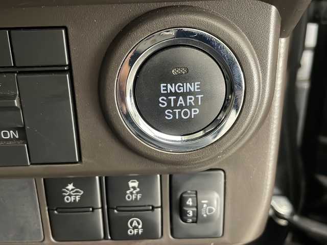 トヨタ ルーミー X 宮崎県 2020(令2)年 2.4万km ブラックマイカメタリック 禁煙車/衝突被害軽減ブレーキ/純正ナビTV/（NSZT-W68T/CD/Bluetooth/FMAM/フルセグTV)/純正フロアマット/左側電動スライドドア/オートマチックハイビーム/クリアランスソナー/アイドリングストップ/オート電動格納ミラー/スマートキー/プッシュエンジンスタート/スペアキー/新車時保証書/取扱い説明書