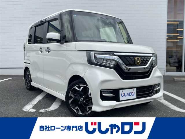 ホンダ Ｎ ＢＯＸ G L ターボ ホンダセンシング 熊本県 2017(平29)年 10.8万km プレミアムホワイトパールⅡ (株)IDOMが運営する【じしゃロン熊本店】の自社ローン専用車両になります。こちらは現金またはオートローンご利用時の価格です。自社ローンご希望の方は別途その旨お申付け下さい/純正SDナビ【VXU-185NBi】/　（フルセグTV・Bluetooth・DVD・CD・USB・AM/FM）/バックカメラ/ドライブレコーダー/ビルトインETC/ステアリングスイッチ/クルーズコントロール/衝突軽減ブレーキ/レーンアシスト/横滑り防止装置/両側パワースライドドア/ISOFIX/カーテンエアバック/電動格納ウィンカーミラー/ドアバイザー/純正フロアマット/純正15インチアルミホイール/純正LEDヘッドライト