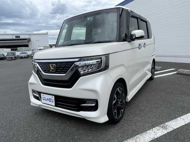 ホンダ Ｎ ＢＯＸ G L ターボ ホンダセンシング 熊本県 2017(平29)年 10.8万km プレミアムホワイトパールⅡ (株)IDOMが運営する【じしゃロン熊本店】の自社ローン専用車両になります。こちらは現金またはオートローンご利用時の価格です。自社ローンご希望の方は別途その旨お申付け下さい/純正SDナビ【VXU-185NBi】/　（フルセグTV・Bluetooth・DVD・CD・USB・AM/FM）/バックカメラ/ドライブレコーダー/ビルトインETC/ステアリングスイッチ/クルーズコントロール/衝突軽減ブレーキ/レーンアシスト/横滑り防止装置/両側パワースライドドア/ISOFIX/カーテンエアバック/電動格納ウィンカーミラー/ドアバイザー/純正フロアマット/純正15インチアルミホイール/純正LEDヘッドライト