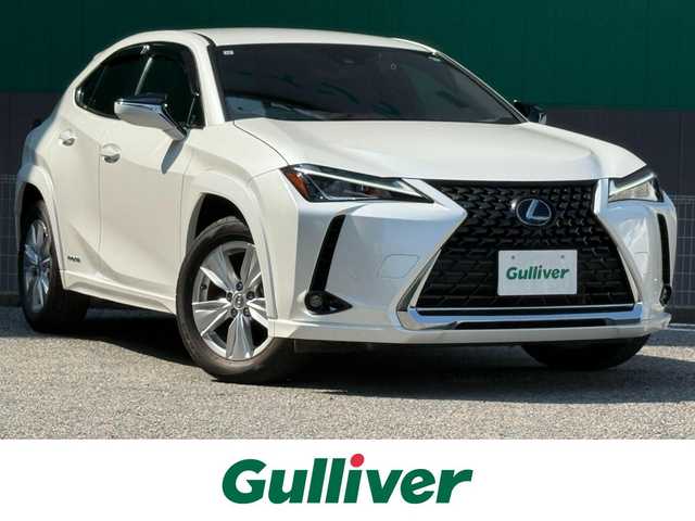 レクサス ＵＸ 250h バージョンC 千葉県 2022(令4)年 2.6万km ソニッククォーツ 純正メモリナビ（AM/FM/CD/DVD/Bluetooth/Miracast）/フルセグTV/Lexus Safety System＋/バックカメラ/ETC2.0/前後ドライブレコーダー/レーダークルーズコントロール/パドルシフト/パワーバックドア/ステアリングヒーター/前席シートヒーター/前席パワーシート/レザーシート/純正フロアマット/純正アルミホイール/LEDヘッドライト