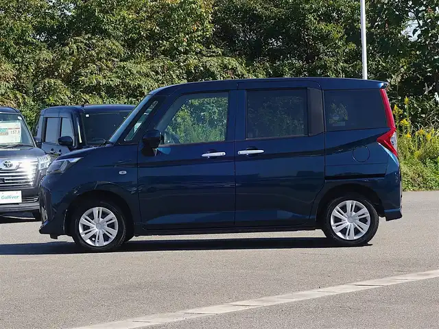 ダイハツ トール X 山形県 2022(令4)年 6.7万km レーザーブルークリスタルシャイン 4WD/衝突被害軽減システム/メモリナビ/　　【CD DVD BT USB AUX】/バックカメラ/パワースライドドア/オートライト/ドライブレコーダー/アイドリングストップ/コーナーセンサー/ステアリングスイッチ/電動格納ミラー/フロアマット/スマートキー×2/ETC