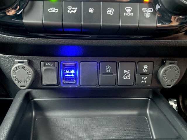 トヨタ ハイラックス Z GRスポーツ 千葉県 2023(令5)年 1.5万km アティチュードブラックマイカ AIS検査済み/【2508031391】/リフトアップ（JAOS BATTLEZ）(社外）/ベッドライナー/トノカバー/Tコネクトナビ/Bluetooth/パノラミックビューカメラ/プリクラッシュセーフティ/レーンディパーチャーアラート/クリアランスソナー/ETC2.0/DAC/リアデフロック/ルームランプLED/純正フロアマット/ドアバイザー/アイドリングSTOP/F/Rフォグ/17AW KMC　KM554　AZTEC(社外）/トーヨーオープンカントリーR/T（社外）/JAOS インナーフェンダー（社外）/社外パーツ取付有