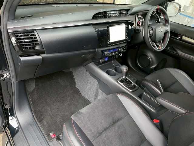 トヨタ ハイラックス Z GRスポーツ 千葉県 2023(令5)年 1.5万km アティチュードブラックマイカ AIS検査済み/【2508031391】/リフトアップ（JAOS BATTLEZ）(社外）/ベッドライナー/トノカバー/Tコネクトナビ/Bluetooth/パノラミックビューカメラ/プリクラッシュセーフティ/レーンディパーチャーアラート/クリアランスソナー/ETC2.0/DAC/リアデフロック/ルームランプLED/純正フロアマット/ドアバイザー/アイドリングSTOP/F/Rフォグ/17AW KMC　KM554　AZTEC(社外）/トーヨーオープンカントリーR/T（社外）/JAOS インナーフェンダー（社外）/社外パーツ取付有