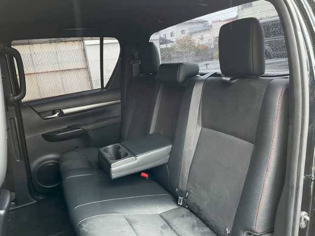 トヨタ ハイラックス Z GRスポーツ 千葉県 2023(令5)年 1.5万km アティチュードブラックマイカ AIS検査済み/【2508031391】/リフトアップ（JAOS BATTLEZ）(社外）/ベッドライナー/トノカバー/Tコネクトナビ/Bluetooth/パノラミックビューカメラ/プリクラッシュセーフティ/レーンディパーチャーアラート/クリアランスソナー/ETC2.0/DAC/リアデフロック/ルームランプLED/純正フロアマット/ドアバイザー/アイドリングSTOP/F/Rフォグ/17AW KMC　KM554　AZTEC(社外）/トーヨーオープンカントリーR/T（社外）/JAOS インナーフェンダー（社外）/社外パーツ取付有