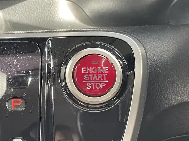 ホンダ Ｎ ＢＯＸ カスタム G ターボパッケージ 岡山県 2012(平24)年 12.3万km クリスタルブラックパール 登録時走行距離122469km/純正SDナビ/(AM/FM/TV/DISC/BT)/両側パワースライドドア/クルーズコントロール/ETC/パドルシフト/S+Rエアロ/社外１４インチアルミホイール/プッシュスタート/スマートキー/スペアキー/パワーウィンドウ/パワーステアリング/電動格納ミラー