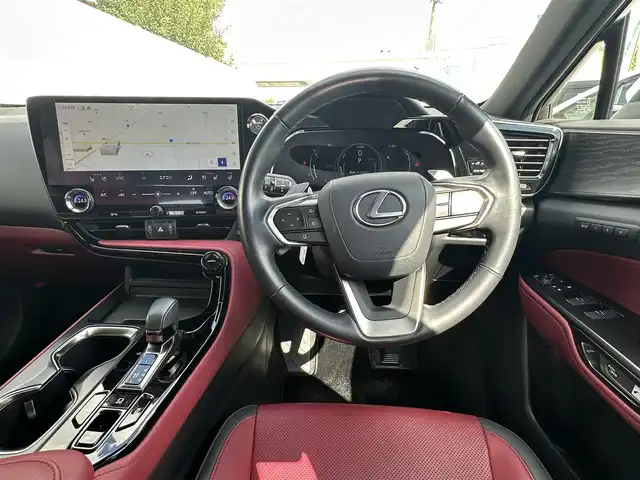 レクサス ＮＸ 350h バージョンL 愛知県 2023(令5)年 2.5万km パール ナビゲーション　/フルセグテレビ　/ブルートゥース　/ＵＳＢ接続　/ＥＴＣ　/全方位カメラ　/ヘッドアップディスプレイ　　/プリクラッシュセーフティ/アダプティプクルーズ/ブラインドスポットモニタ―/リアクロストレックアラート　/シートヒーター　/エアーシート　/ハンドルヒーター　/保証書/取扱説明書/整備手帳/スマートキーX2個