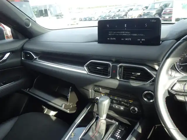 マツダ ＣＸ－８ 25S ブラックトーンED 千葉県 2022(令4)年 4.3万km ポリメタルグレーM 225/55R19/i-ACTIVSENSE/・スマートシティブレーキサポート/・レーンキープ・アシスト・システム/・ブラインドスポットモニタリング/アクティブ・ドライビング・ディスプレイ/パワーバックドア/ハーフレザーシート/前席パワーシート/各席シートヒーター/純正SDナビ/地デジTV/【DVD/CD再生機能　Bluetooth接続】/【Apple CarPlay　Android Auto対応】/360°ビュー・モニター/ドライブレコーダー（前後撮影）/ワイヤレス充電/革巻きステアリング/ステアリングヒーター/ステアリングスイッチ/ETC/LEDヘッドライト/ウインカーミラー/コーナーセンサー/純正19インチアルミホイル/サイド/カーテンエアバッグ/アドバンストキーレスエントリー