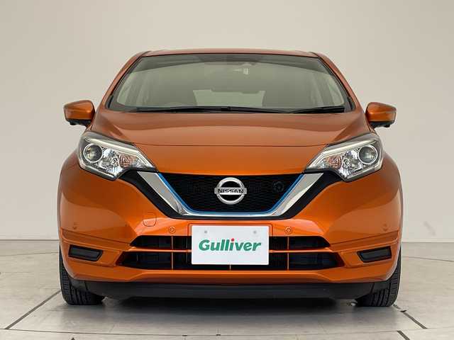 日産 ノート e－パワー X 愛知県 2016(平28)年 4.6万km プレミアムコロナオレンジ 純正ナビ　SDカードなし/全方位カメラ/コーナーセンサー/ETC/LEDヘッドライト/レーンキープアシスト/オートライト/ドライブレコーダー/ステアリングスイッチ/スマートキー/プッシュスタート
