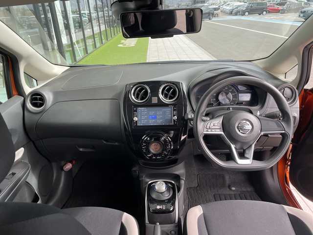 日産 ノート e－パワー X 愛知県 2016(平28)年 4.6万km プレミアムコロナオレンジ 純正ナビ　SDカードなし/全方位カメラ/コーナーセンサー/ETC/LEDヘッドライト/レーンキープアシスト/オートライト/ドライブレコーダー/ステアリングスイッチ/スマートキー/プッシュスタート