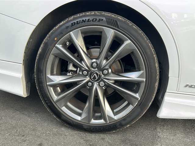 レクサス ＥＳ 300h Fスポーツ 京都府 2021(令3)年 8.9万km ホワイトノーヴァガラスフレーク 純正12.3インチディスプレイナビ/アラウンドビューモニター/Miracast/Bluetooth/TRDエアロ/TRDスポーツマフラー/サンルーフ/3眼LEDヘッドライト/デジタルアウターミラー/デジタルインナーミラー/メモリーパワーシート/シートヒーター＆ベンチレーション/ステアリングヒーター/ワイヤレス充電/パドルシフト/ドラレコ前後/レクサスセーフティーセンス/ブラインドスポットモニター/ヘッドアップディスプレイ/クリアランスソナー/レーンキープアシスト/パーキングサポートアラート/ブレーキホールド/ETC2.0/アイドリングストップ