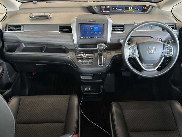 ホンダ フリード G ホンダセンシング 静岡県 2020(令2)年 4万km クリスタルブラックパール ナビ機能/CD/DVD/SD/AM/FM/フルセグ/Bluetooth/ipod/USB/HDMI/AUX/主要装備/・ナビ　/・両側パワースライドドア　/・スマートキー　/・ドライブレコーダー　/・レーダークルーズコントロール　/・バックカメラ　/・ホンダセンシング　/・ステアリングリモコン　/・オートライト　/・レーンキープ　/・アイドリングストップ/・純正アルミホイール/・横滑り防止装置/・ETC