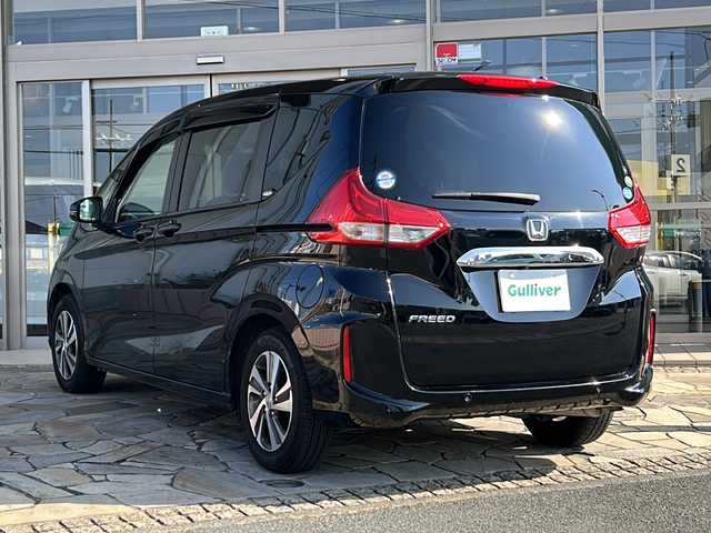 ホンダ フリード G ホンダセンシング 静岡県 2020(令2)年 4万km クリスタルブラックパール ナビ機能/CD/DVD/SD/AM/FM/フルセグ/Bluetooth/ipod/USB/HDMI/AUX/主要装備/・ナビ　/・両側パワースライドドア　/・スマートキー　/・ドライブレコーダー　/・レーダークルーズコントロール　/・バックカメラ　/・ホンダセンシング　/・ステアリングリモコン　/・オートライト　/・レーンキープ　/・アイドリングストップ/・純正アルミホイール/・横滑り防止装置/・ETC