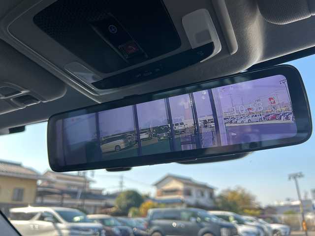 ホンダ ヴェゼル ハイブリッド e:HEV Z 岐阜県 2023(令5)年 2.6万km クリスタルブラックパール 登録時走行距離25711ｋｍ/純正ディスプレイナビ/全方位カメラ/デジタルインナーミラー/ハーフレザー/クルーズコントロール/ステアリングヒーター/コーナーセンサー/純正アルミホイール/シートヒーター/電動リアゲート/衝突軽減システム/Bluetooth/USB端子/ETC2.0/前後純正ドライブレコーダー/ウィンカーミラー/純正フロアマット/オートライト/オートハイビーム/LEDヘッドライト/レーンキープアシスト/スマートキー/スペアキー/プッシュスタート/保証書/取り扱い説明書/記録簿