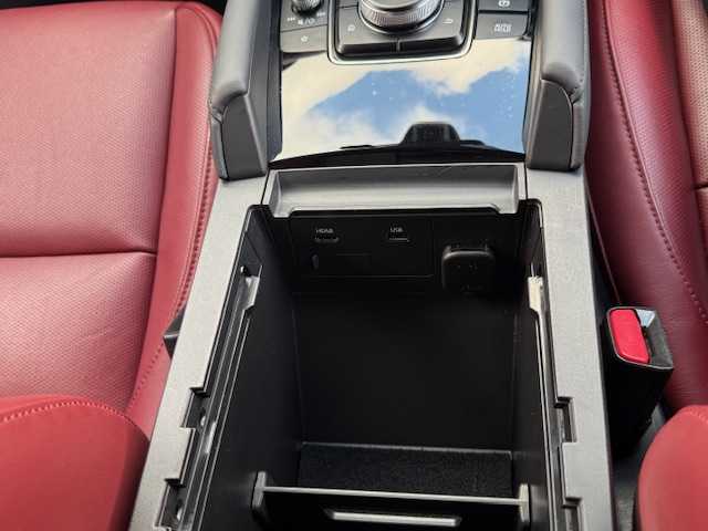 マツダ マツダ３ファストバック 20S バーガンディセレクション 大阪府 2019(令1)年 1.9万km ポリメタルグレーM /バーガンディーレザー//純正オプションSIGNATURE　STYLEエアロ(F・S・R・リアルーフスポイラー)//純正オプションBBS製鍛造18インチアルミホイール//純正オプションイルミネーションスカッフ//純正オプションフットランプイルミ//純正オプションスポーツペダル//純正SDナビ/・フルセグTV・CD・DVD・BT・USB・HDMI//BOSEサウンドシステム//フロント・サイド・バックカメラ//全方位カメラ//前席シートヒーター//運転席メモリー付パワーシート//ステアリングヒーター//レーダークルーズコントロール//ブラインドスポットモニター//レーンキープアシスト//LEDヘッドライト//オートハイビーム//保証書//取扱説明書//スペアキー