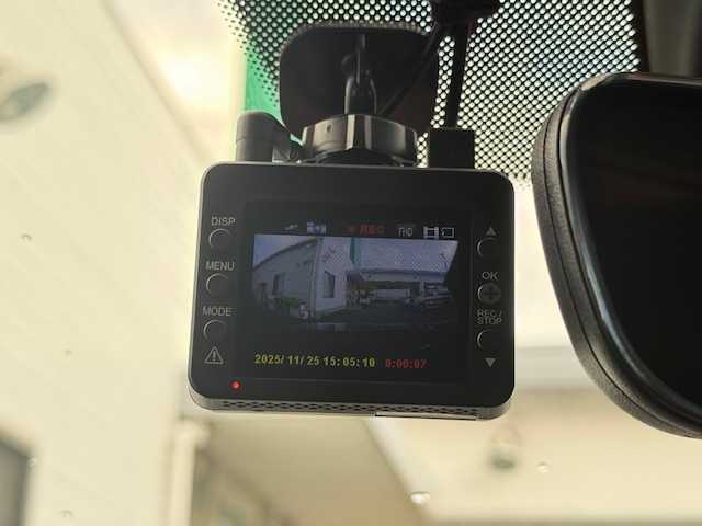 マツダ マツダ３ファストバック 20S バーガンディセレクション 大阪府 2019(令1)年 1.9万km ポリメタルグレーM /バーガンディーレザー//純正オプションSIGNATURE　STYLEエアロ(F・S・R・リアルーフスポイラー)//純正オプションBBS製鍛造18インチアルミホイール//純正オプションイルミネーションスカッフ//純正オプションフットランプイルミ//純正オプションスポーツペダル//純正SDナビ/・フルセグTV・CD・DVD・BT・USB・HDMI//BOSEサウンドシステム//フロント・サイド・バックカメラ//全方位カメラ//前席シートヒーター//運転席メモリー付パワーシート//ステアリングヒーター//レーダークルーズコントロール//ブラインドスポットモニター//レーンキープアシスト//LEDヘッドライト//オートハイビーム//保証書//取扱説明書//スペアキー