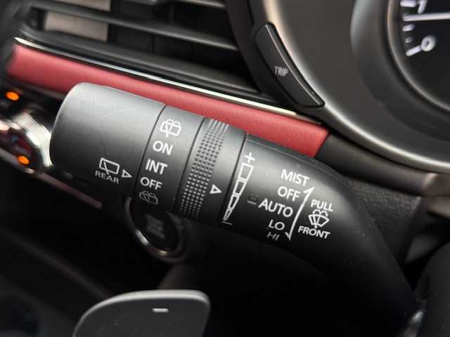 マツダ マツダ３ファストバック 20S バーガンディセレクション 大阪府 2019(令1)年 1.9万km ポリメタルグレーM /バーガンディーレザー//純正オプションSIGNATURE　STYLEエアロ(F・S・R・リアルーフスポイラー)//純正オプションBBS製鍛造18インチアルミホイール//純正オプションイルミネーションスカッフ//純正オプションフットランプイルミ//純正オプションスポーツペダル//純正SDナビ/・フルセグTV・CD・DVD・BT・USB・HDMI//BOSEサウンドシステム//フロント・サイド・バックカメラ//全方位カメラ//前席シートヒーター//運転席メモリー付パワーシート//ステアリングヒーター//レーダークルーズコントロール//ブラインドスポットモニター//レーンキープアシスト//LEDヘッドライト//オートハイビーム//保証書//取扱説明書//スペアキー