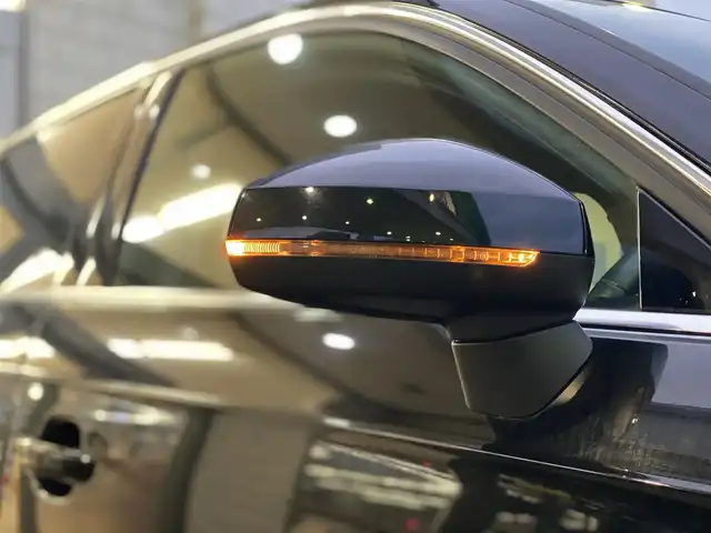 アウディ Ａ３ スポーツバック 1．4 TFSI 埼玉県 2017(平29)年 3万km ミトスブラックメタリック ワンオーナー/純正ナビ/フルセグTV/CD/DVD/Bluetooth/バックカメラ/ETC/横滑り防止機能/コーナーセンサー/クルーズコントロール＜追従機能有り＞/パーキングブレーキ/アイドリングストップ/ヘッドライトレベライザー/ドアミラーヒーター/自動防眩ミラー/D席/N席独立エアコン/スペアキーあり/記録簿（H30、H31、R2、R４、R５、R6）