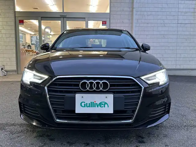 アウディ Ａ３ スポーツバック 1．4 TFSI 埼玉県 2017(平29)年 3万km ミトスブラックメタリック ワンオーナー/純正ナビ/フルセグTV/CD/DVD/Bluetooth/バックカメラ/ETC/横滑り防止機能/コーナーセンサー/クルーズコントロール＜追従機能有り＞/パーキングブレーキ/アイドリングストップ/ヘッドライトレベライザー/ドアミラーヒーター/自動防眩ミラー/D席/N席独立エアコン/スペアキーあり/記録簿（H30、H31、R2、R４、R５、R6）