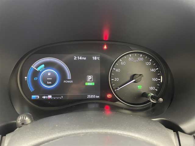 日産 キックス X 埼玉県 2020(令2)年 2.6万km ラディアントレッド アラウンドビューモニター　プロパイロット　純正９インチナビ　ＥＴＣ　インテリジェントルームミラー　ドライブレコーダー　プッシュスタート　スマートキー　エマージェンシーブレーキ　地デジフルセグ
